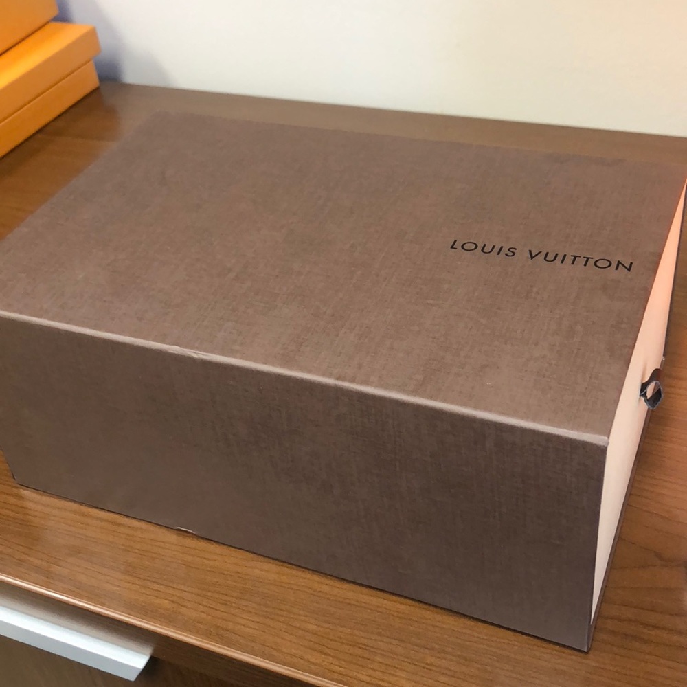 Louis Vuitton Gift box!